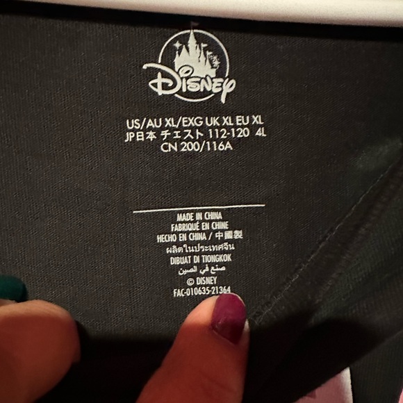 Disney Unisex tshirt - Picture 1 of 4